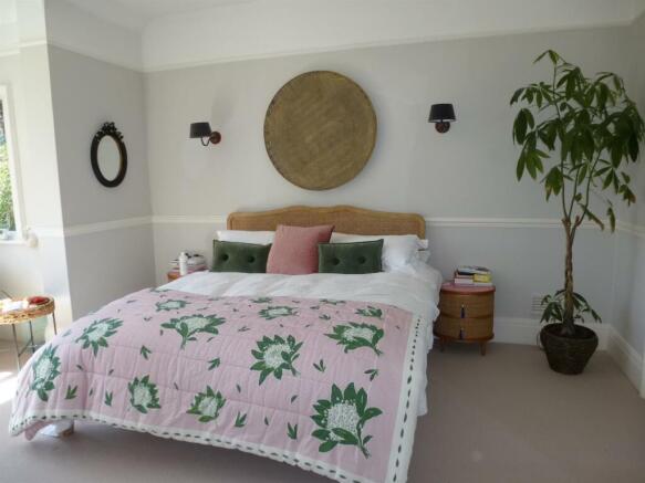 Master bedroom.JPG
