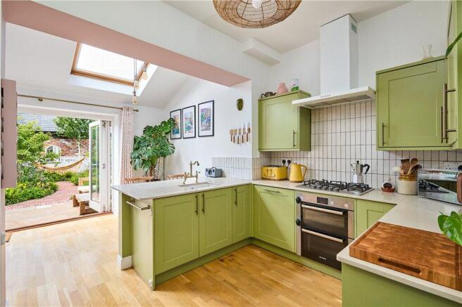 3 bed Terraced for sale Image 4