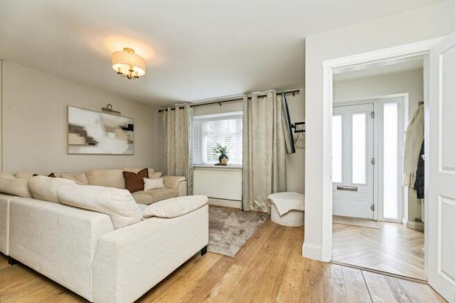 3 bed Detached for sale Image 6