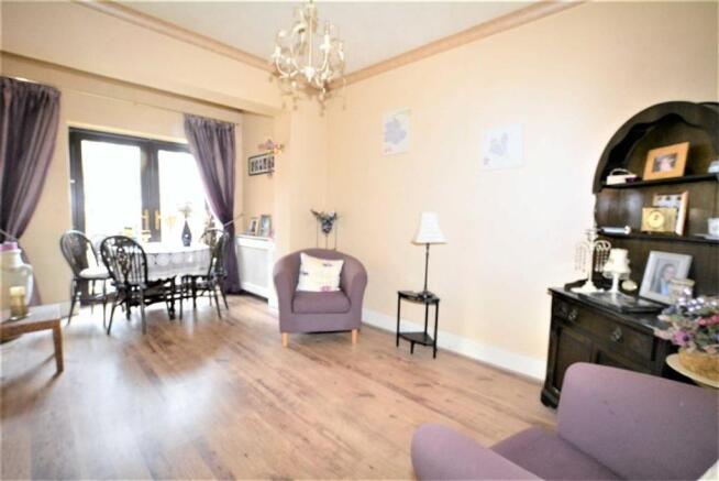 EXTENDED DINING ROOM