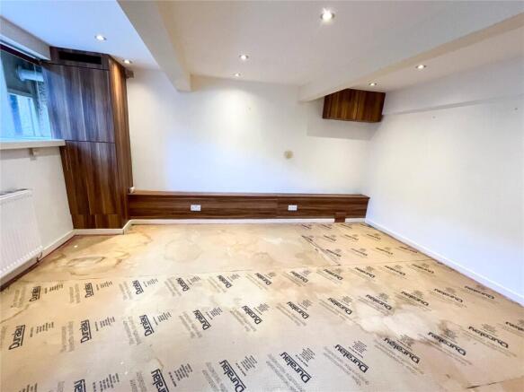 1 bed Apartment for sale Image 4