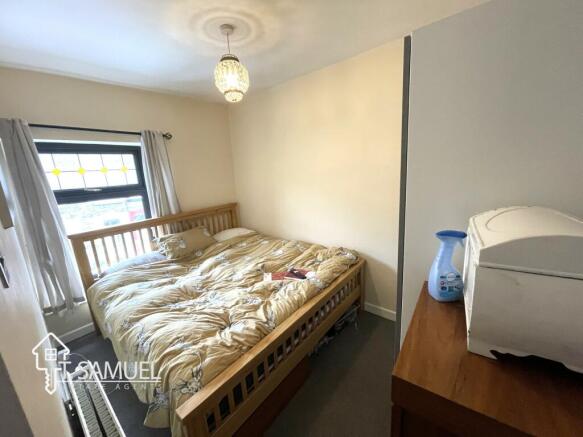 Bedroom 1a.JPG