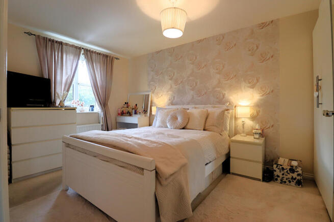 4 bed Town House for sale Image 12