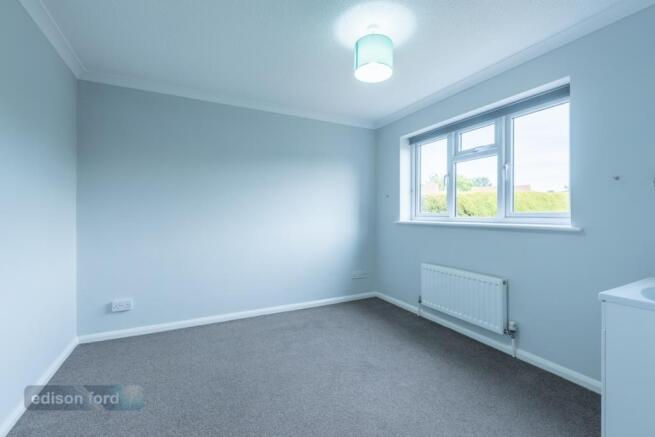30 Cornwall Crescent (17)