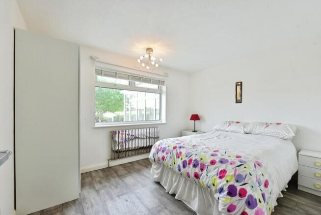 3 bed Bungalow for sale Image 10