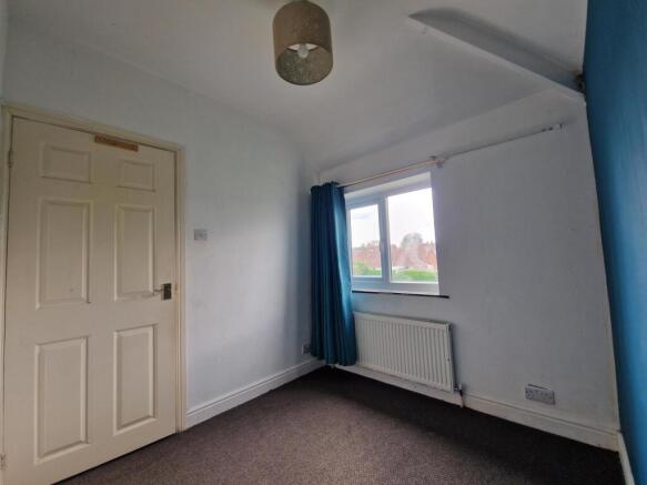 3 bed House to rent Image 5