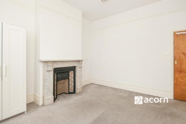 ce94307c-8eda-f01...