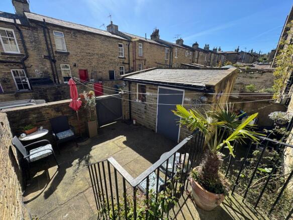 4 bed Terraced for sale Image 12