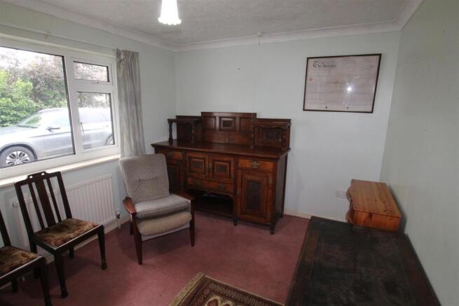 FRONT BEDROOM 1