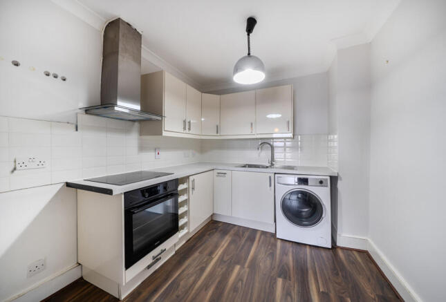 1405958-7-6979e55...