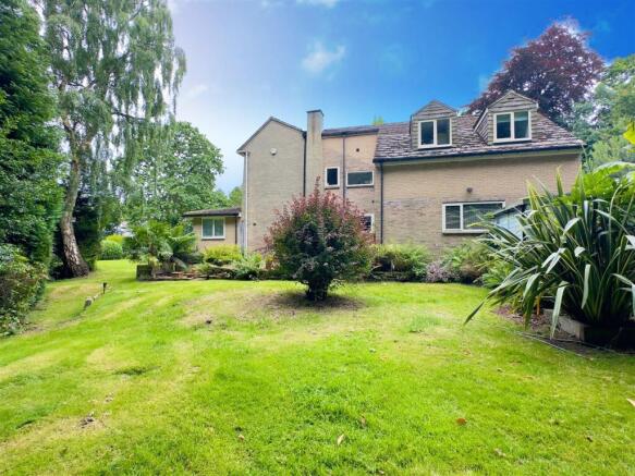 5 bed Detached to rent Image 9
