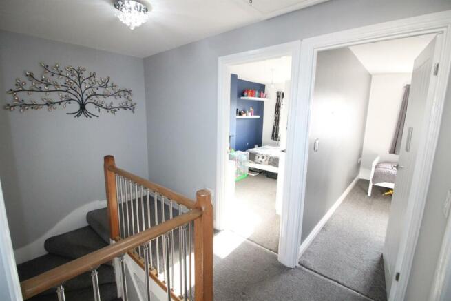 66 Bedale Ave-Landing.JPG
