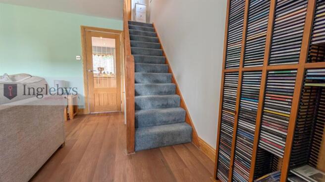 3 bed Semi-Detached for sale Image 4