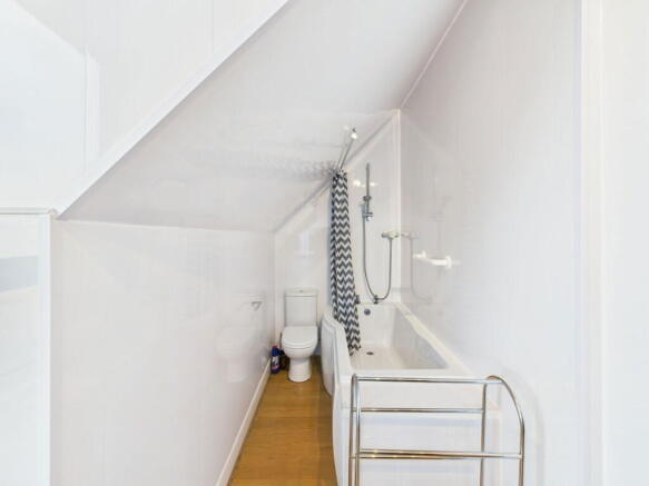 2 bed Apartment for sale Image 7