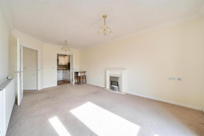 Atkins Lodge, Orpington, Greater London photo 5