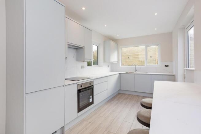 83574_Artists Sig...