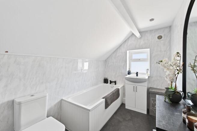 7 bed Not Specified for sale Image 10