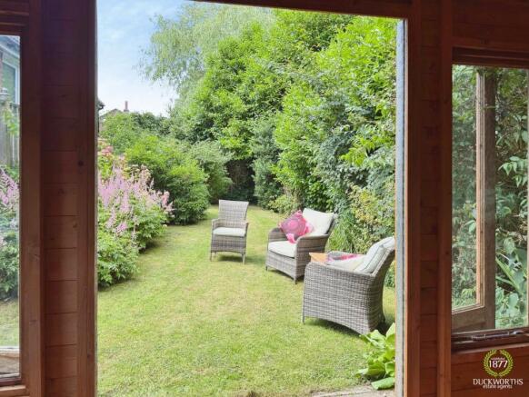 3 bed Semi-Detached for sale Image 12