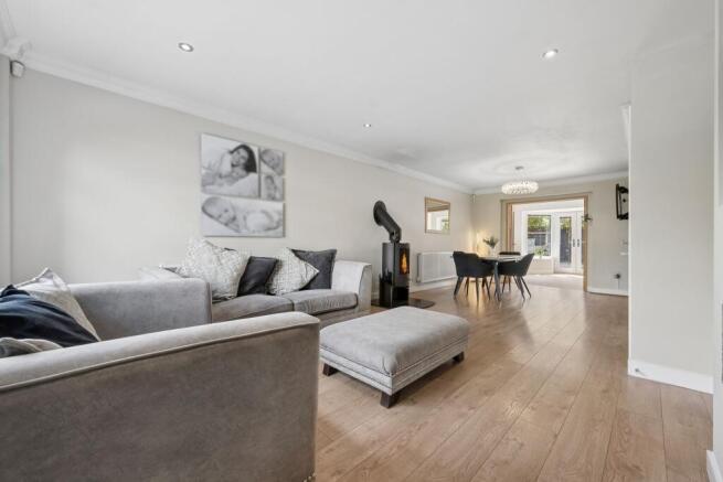 Open Plan Lounge / Dining Room