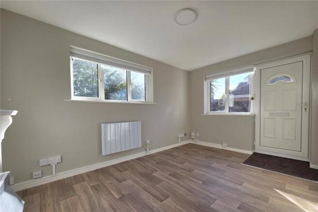 Larch Drive, Thorngumbald, Hull, East Riding of Yorkshire, HU12 photo 4