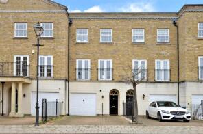 48, Chadwick Place, Long Ditton, Surbiton KT6 5RZ