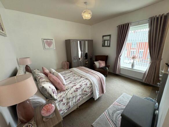 2 bed Terraced for sale Image 11