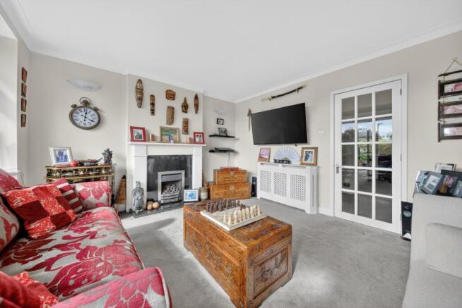 6 bed Detached for sale Image 10