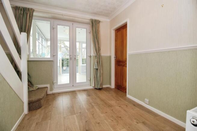 3 bed Semi-Detached for sale Image 9