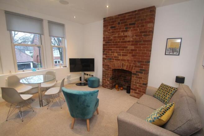 2 bed Flat to rent Image 4