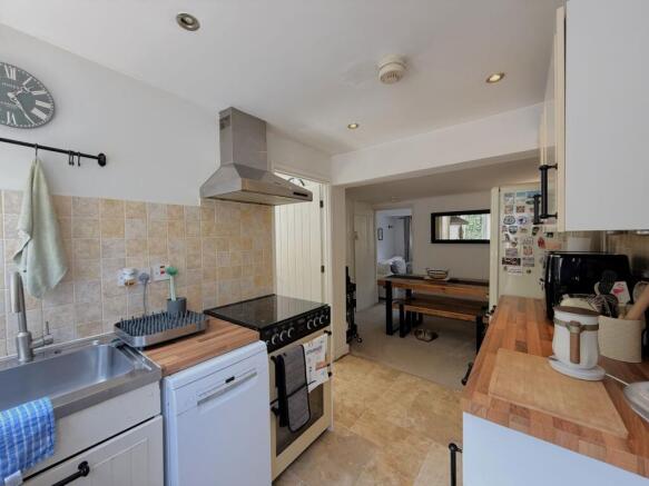 Clifton Road, Shefford, SG17 photo 4