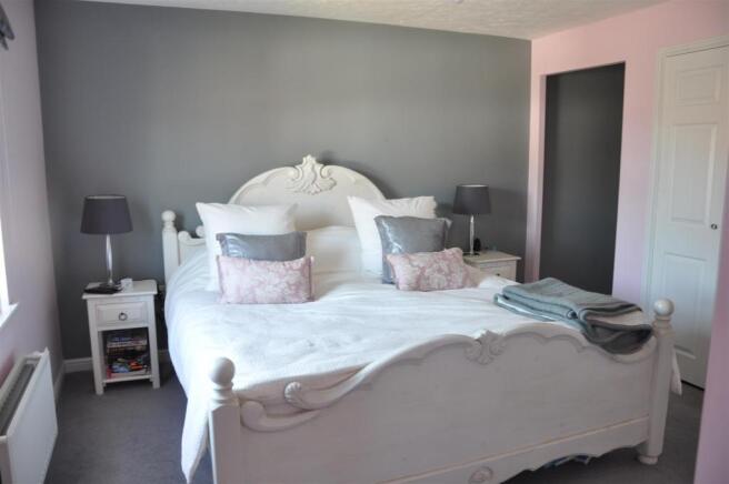 RogersWay23-Bed.JPG