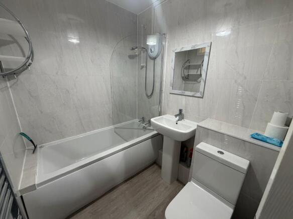 1 bed Apartment to rent Image 4