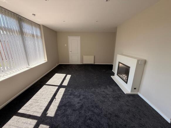 3 bed Detached Bungalow to rent Image 7