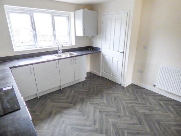 3 bed Semi-Detached for sale Image 8