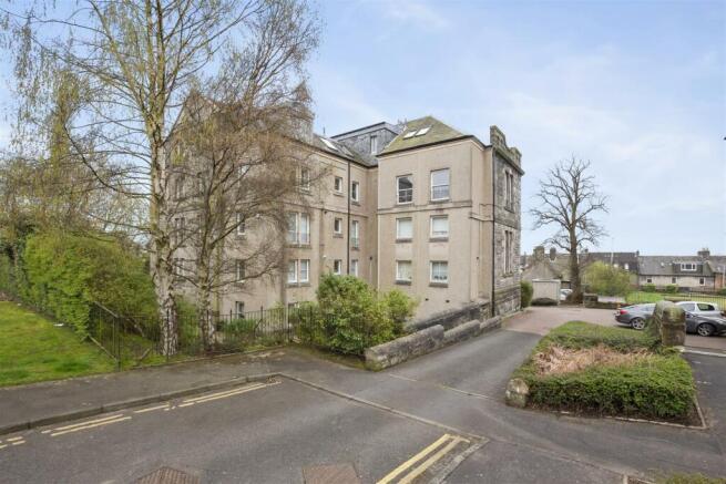 46 Skibo Court Dunfermline KY12 7EW 16.jpg