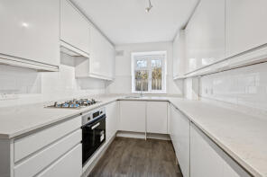 90, Bushey Court, Raynes Park, London SW20 0JG