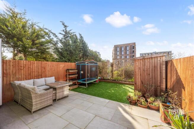 Lyndhurst Road, 58-017.JPG