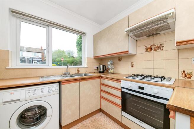 kitchen2.jpg