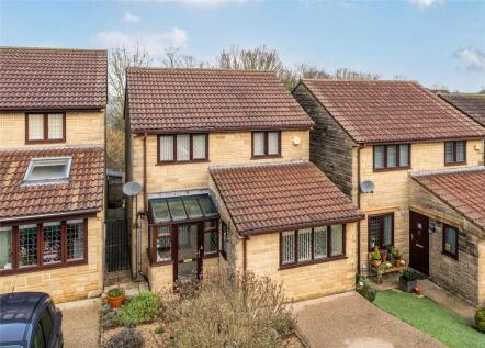Beechwood Drive, Crewkerne, Somerset, TA18