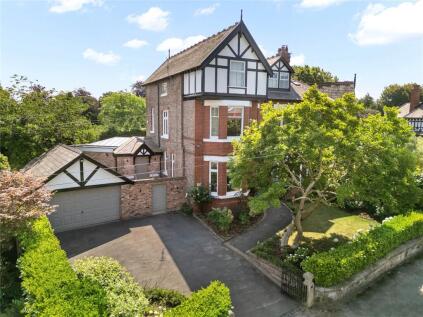 Ollerbarrow Road, Hale, Altrincham, Greater Manchester, WA15