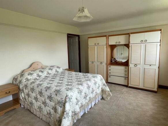Bedroom.jpg
