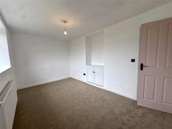 3 bed Semi-Detached to rent Image 7