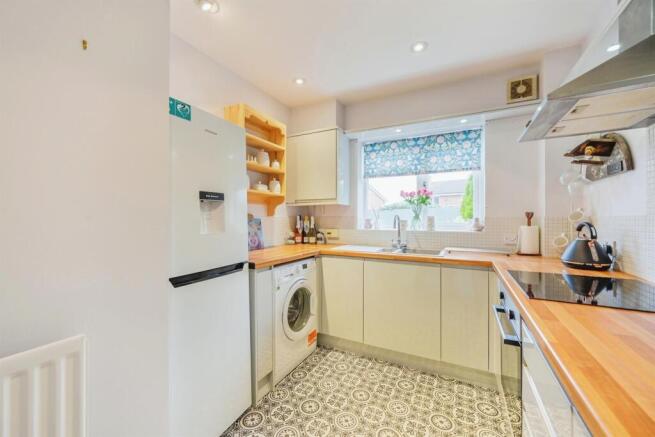Kitchen: