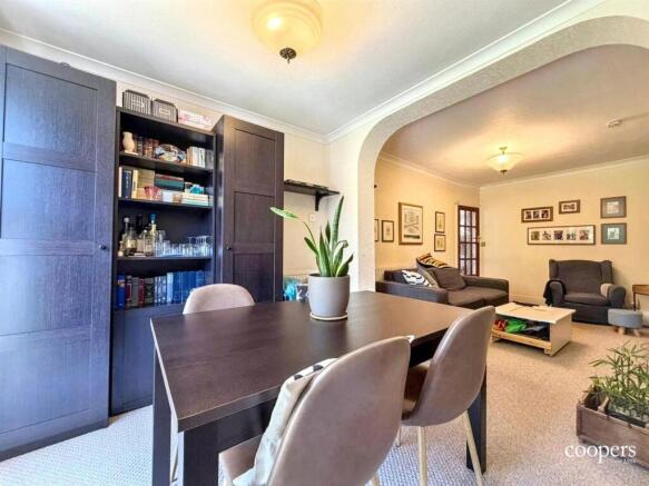 Dining Area 2.jpg