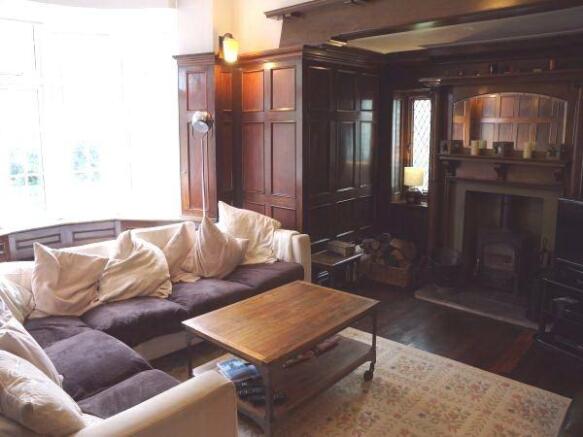 LOUNGE 2