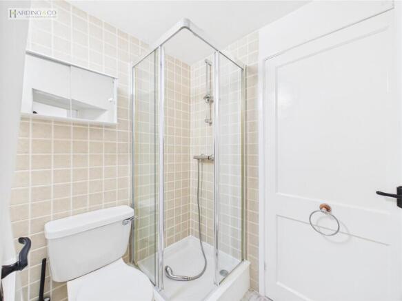 Bathroom .2.jpg
