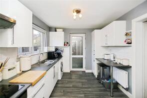 11, Oak Drive, Dursley GL11 4DX