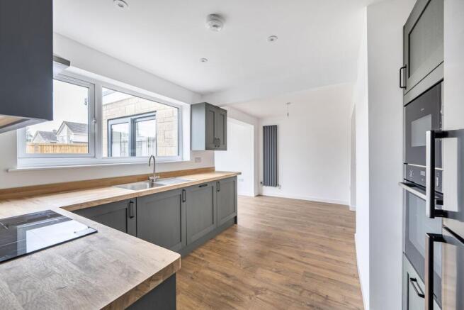 Westover, Frome, BA11 photo 4