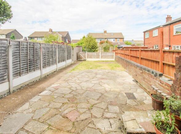 2 bed Semi-Detached for sale Image 9