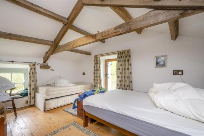 3 bed Detached for sale Image 7